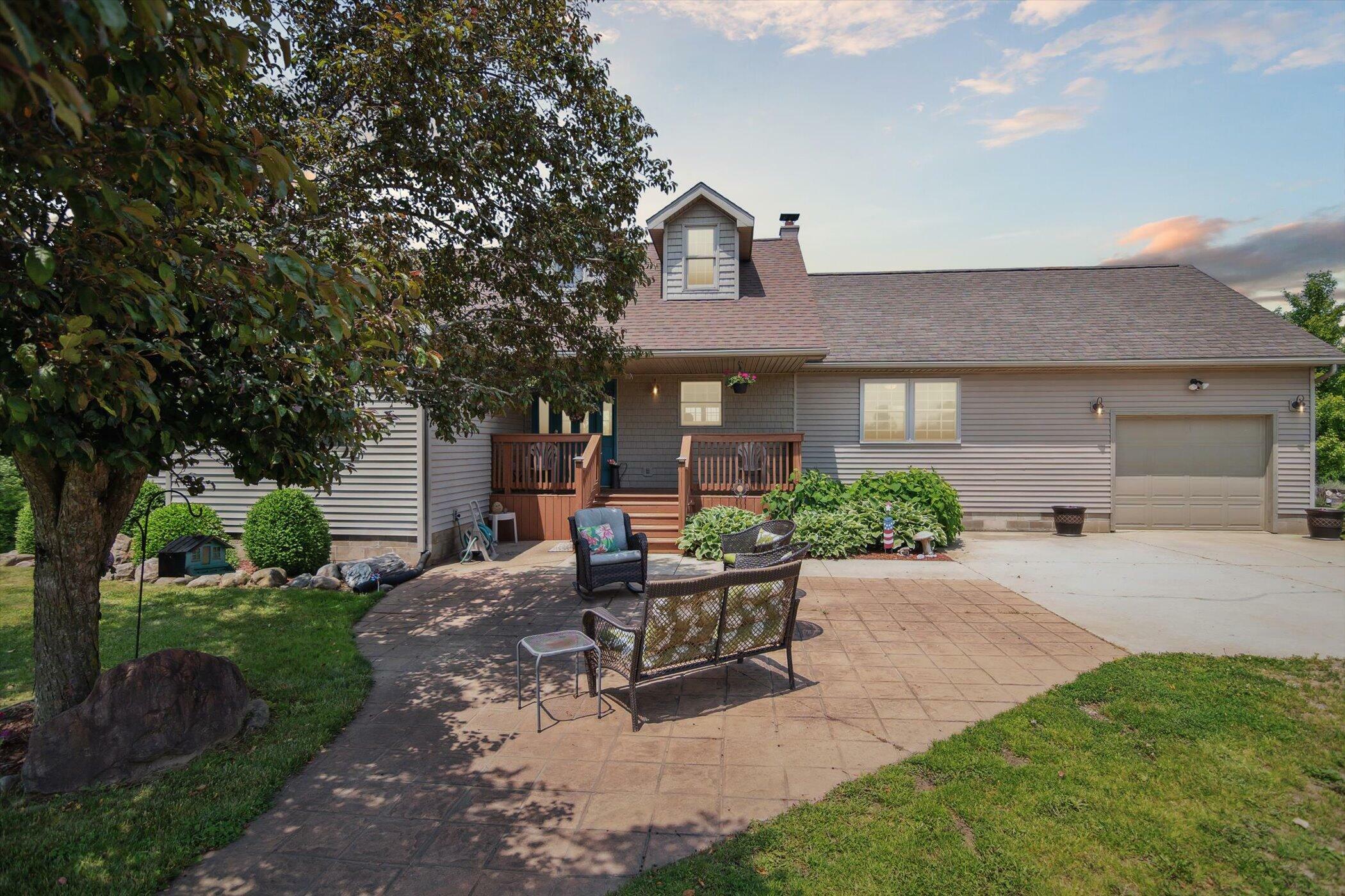 Property Photo: 1741 N Bunn Road MI 49242