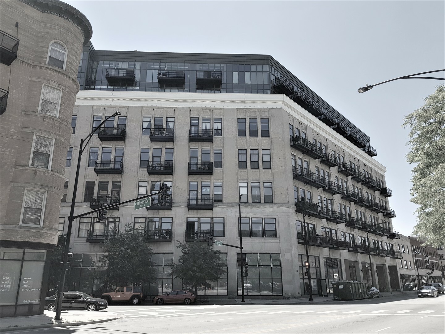 1645 W Ogden Avenue 805  Chicago IL 60612 photo
