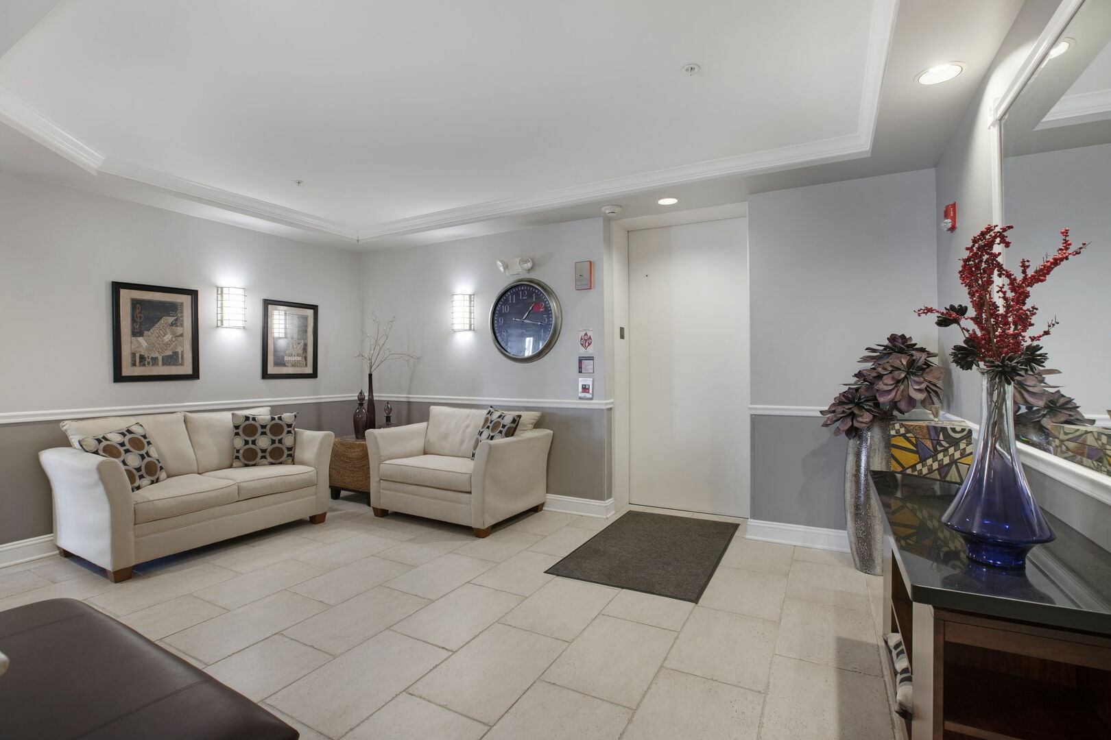 Property Photo: 445 Village Green 201 IL 60069