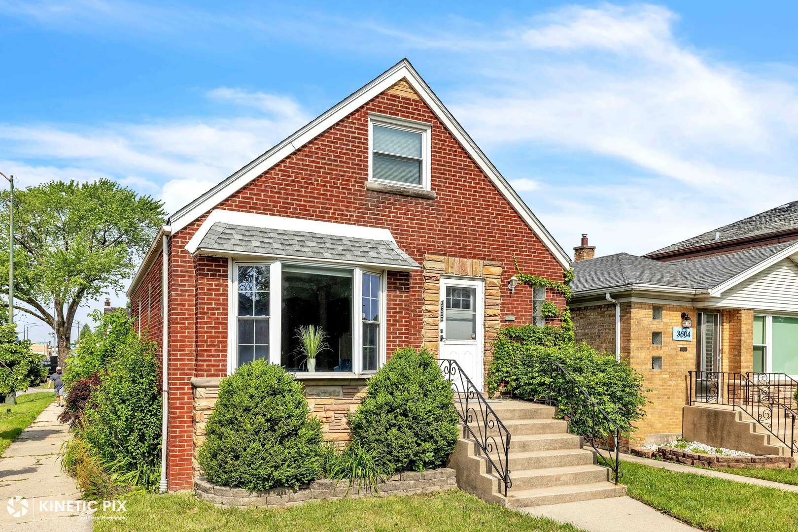 Property Photo: 3600 N New England Avenue IL 60634