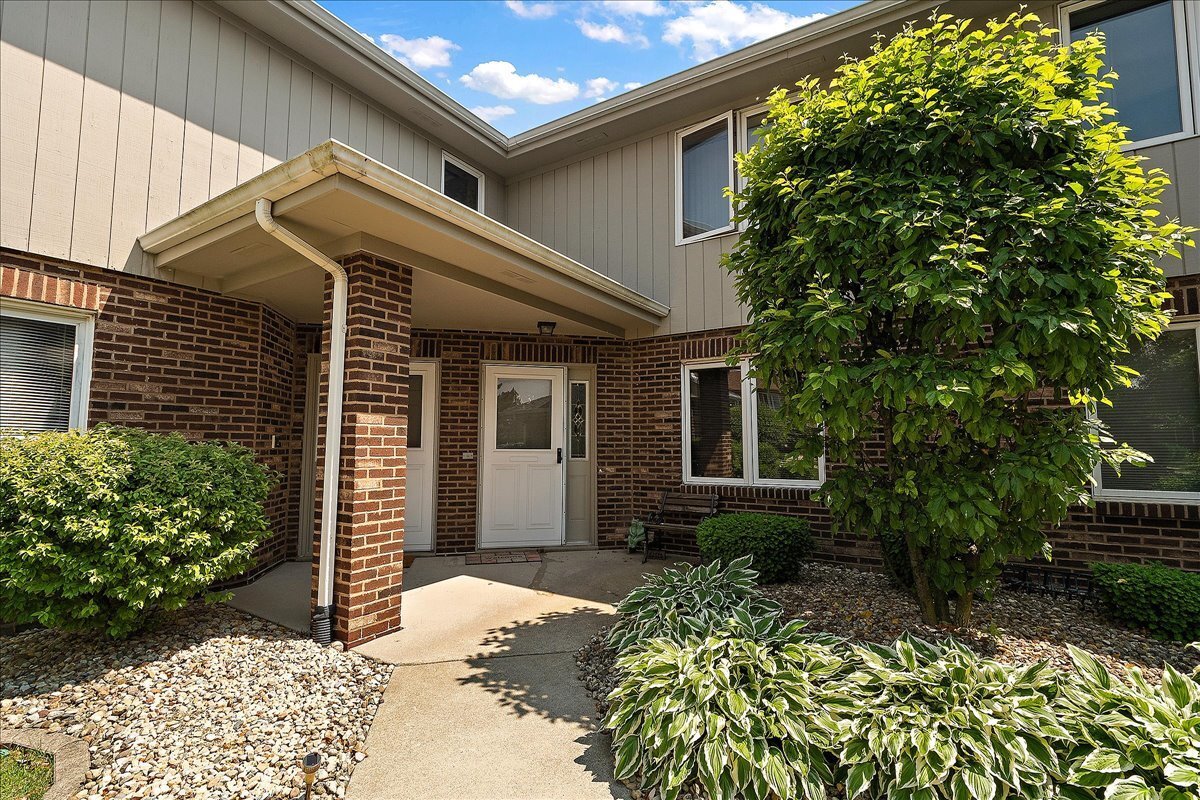 Property Photo: 15031 Mayo Drive 19D IL 60462