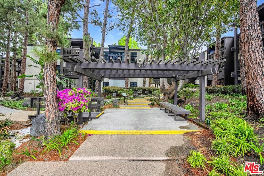 Property Photo:  7765 W 91st Street A3118  CA 90293 