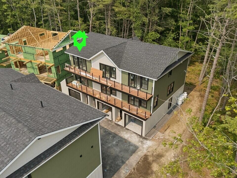 Property Photo:  18 Salt Point Drive 21  ME 04064 