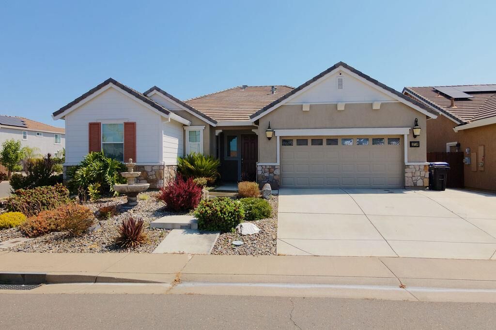 Property Photo: 12710 Thornberg Way CA 95742