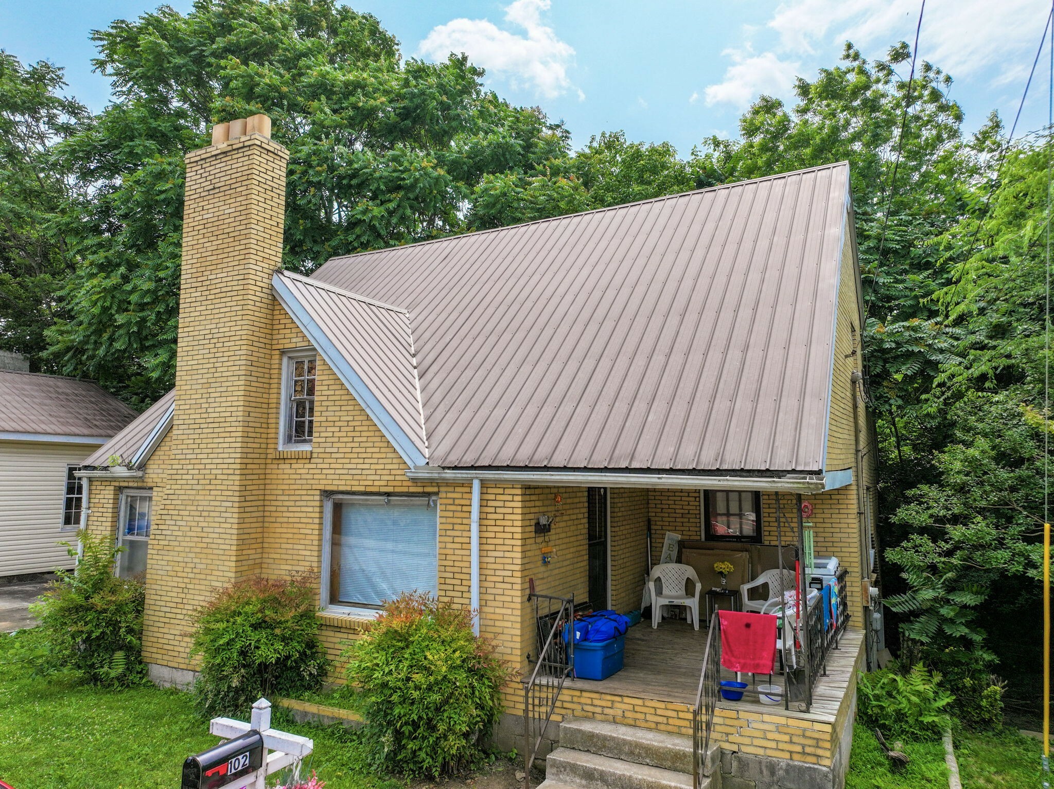 Property Photo: 102 W Sparta St TN 37110