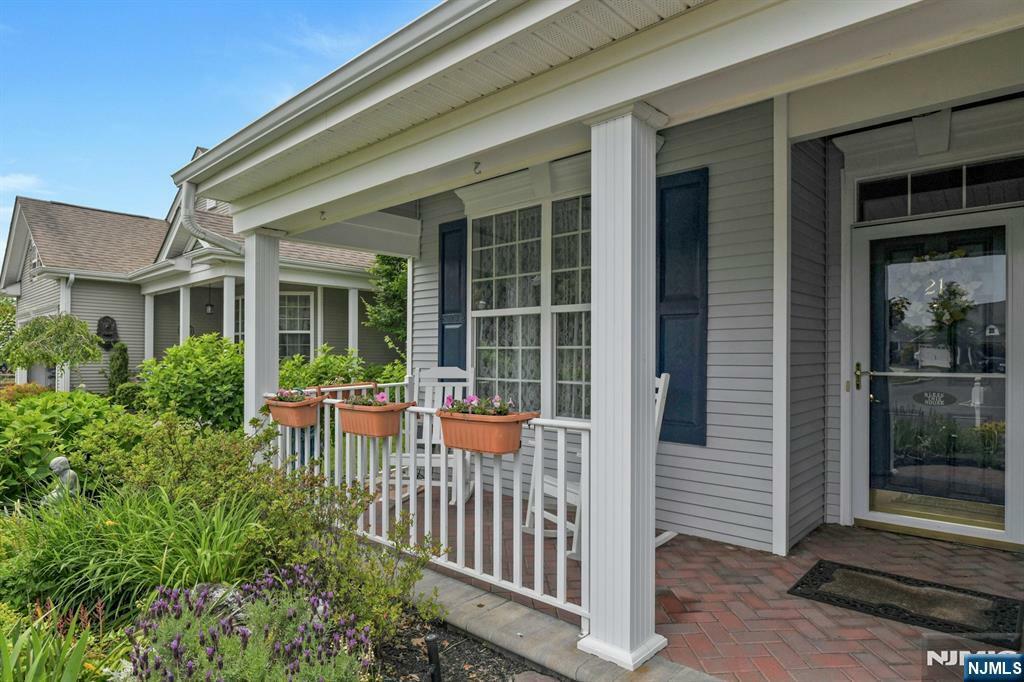 Property Photo:  21 Blyth  NJ 08527 
