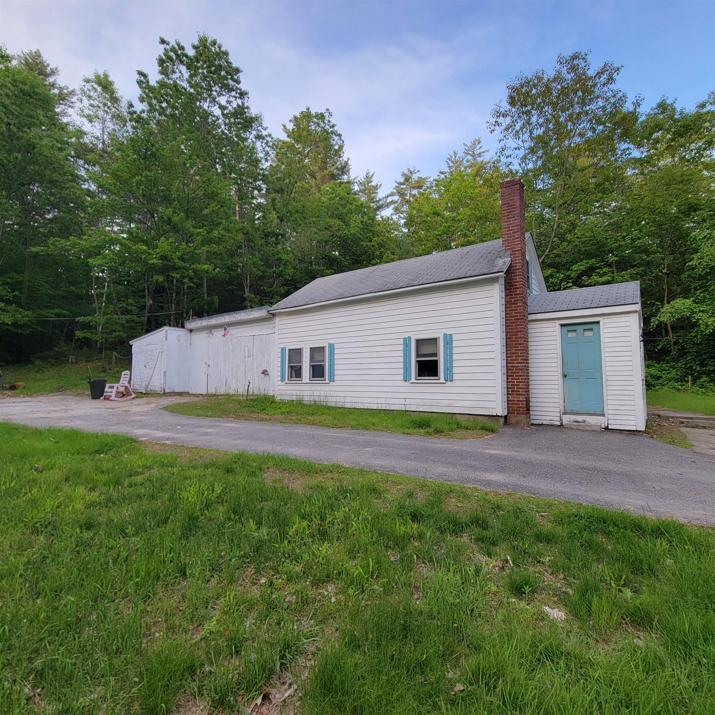 Property Photo: 167 Branch Londonderry Turnpike NH 03229
