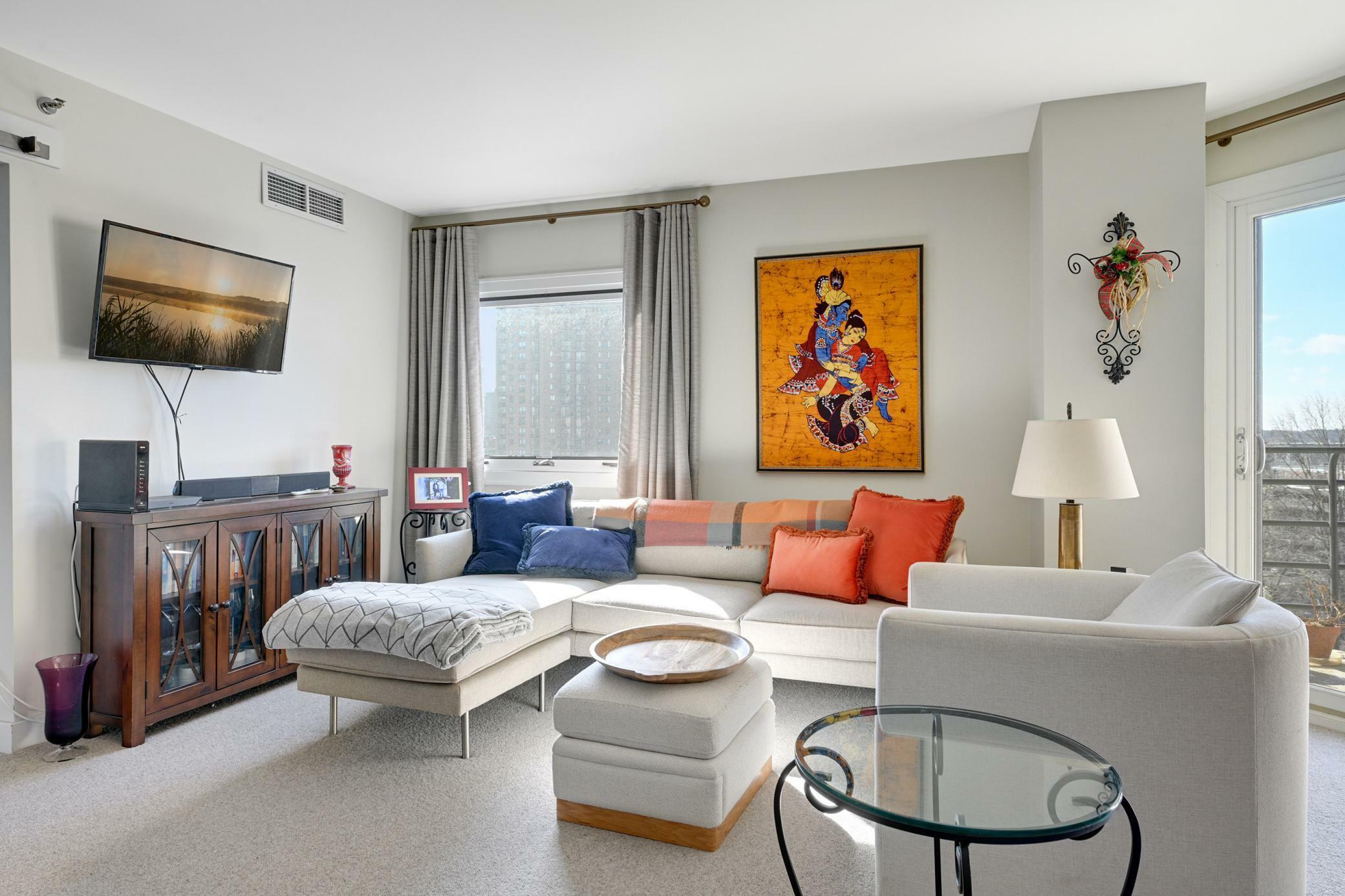 Property Photo: 1225 Lasalle Avenue 902 MN 55403