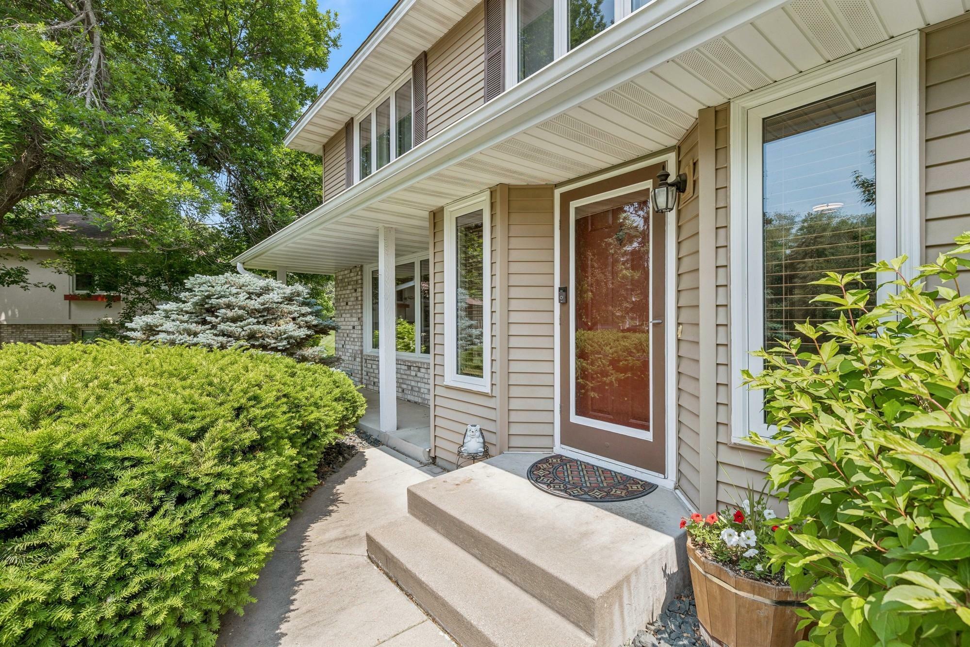 Property Photo:  14997 Williamsburg Court  MN 55347 