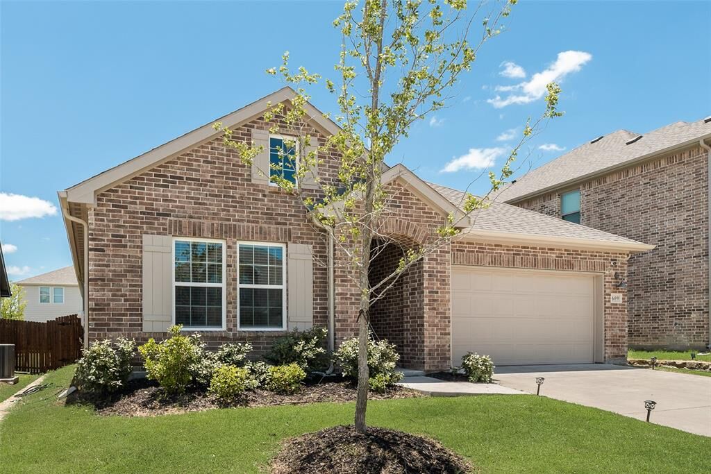 Property Photo: 609 Declaration Drive TX 75407