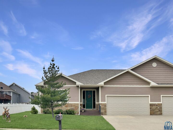 Property Photo: 4619 S Lakeport St IA 51106