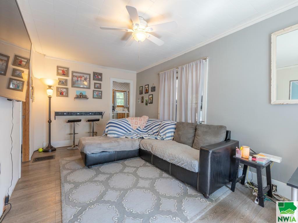 Property Photo: 1116 Pearl Street IA 51040