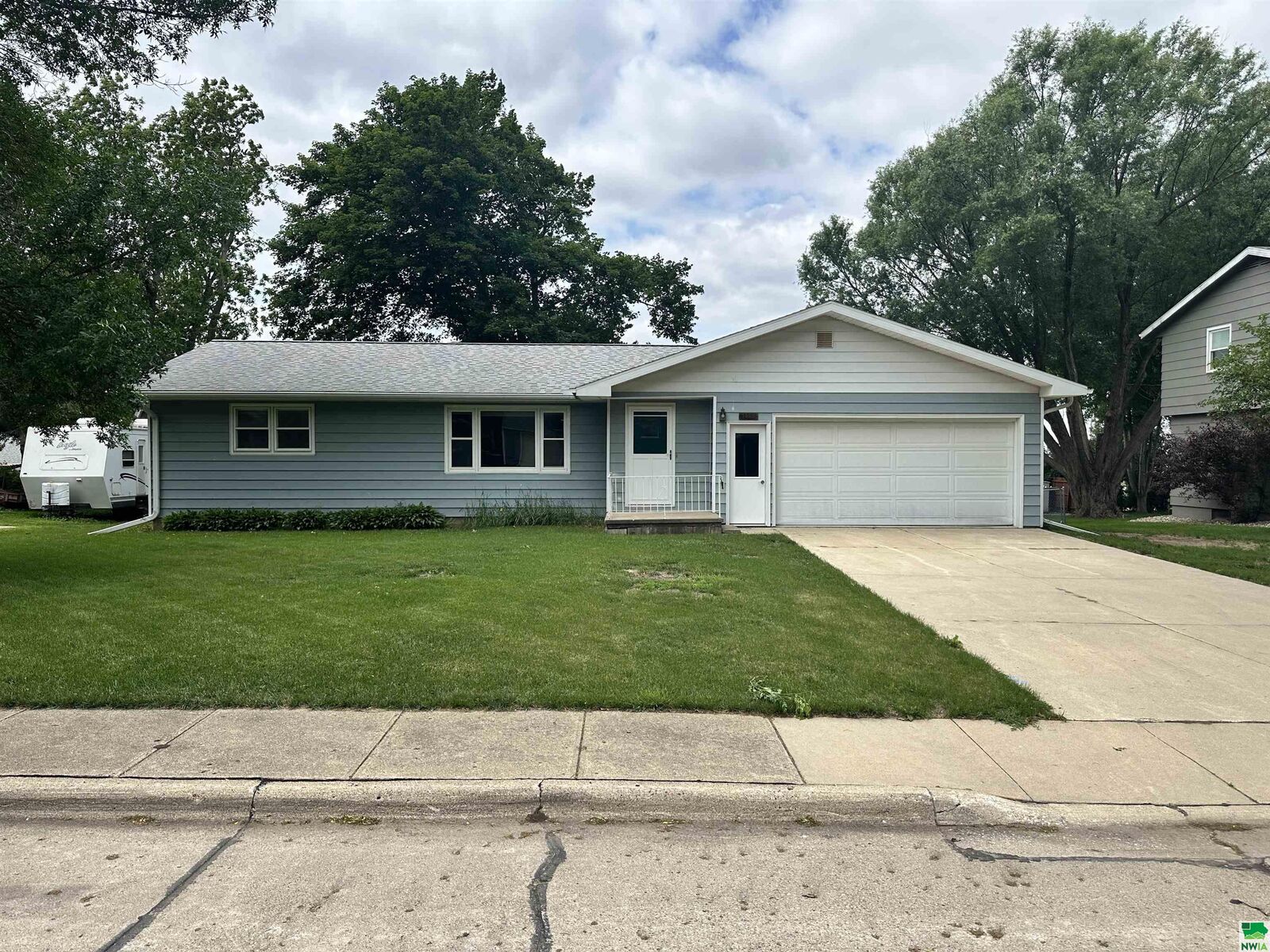 Property Photo:  1215 3rd Ave SW  IA 51031 