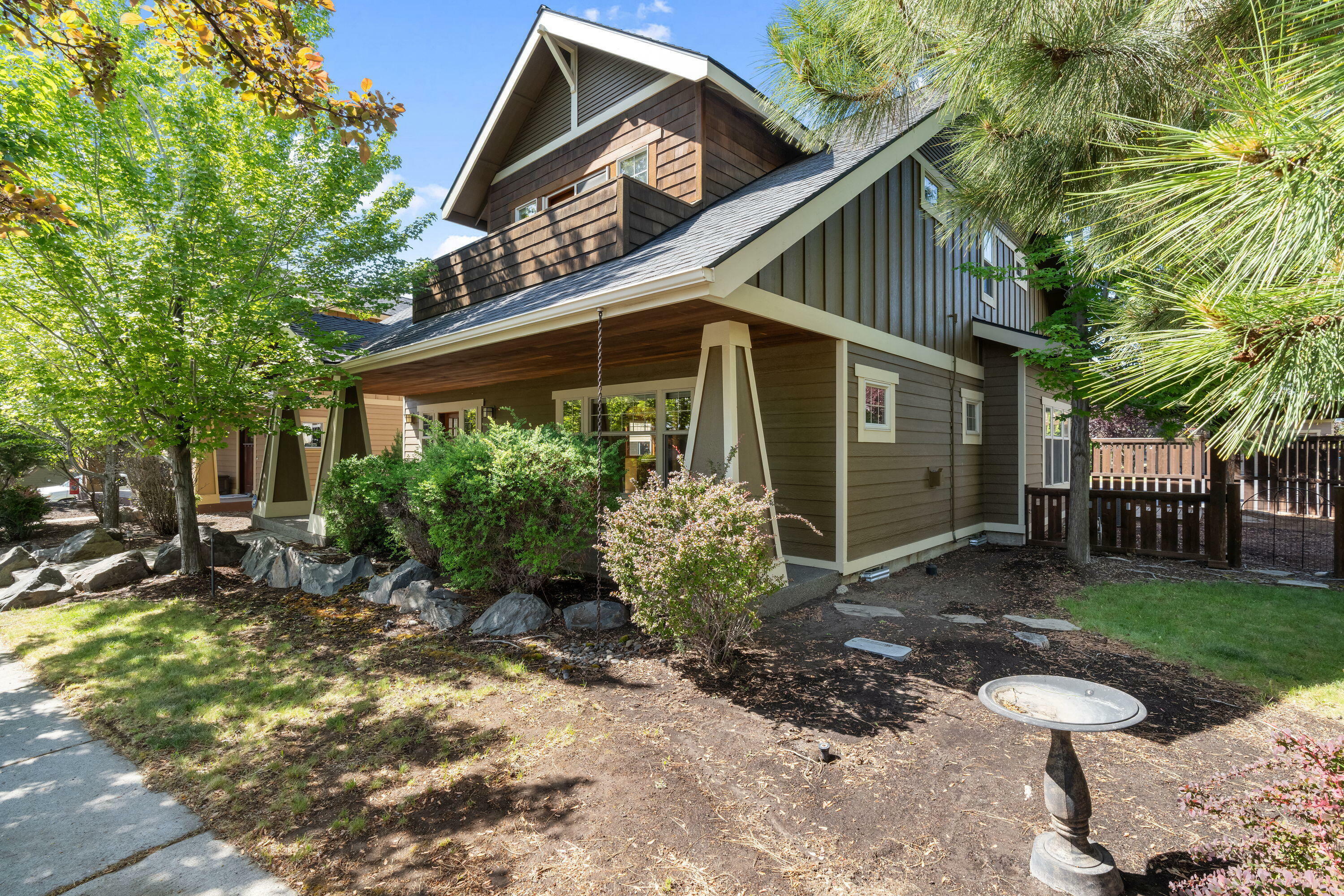 637 NW Compass Lane  Bend OR 97703 photo