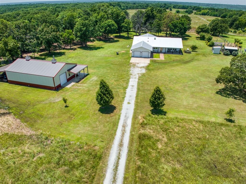 Property Photo: 25190 Drummond Curve OK 74873