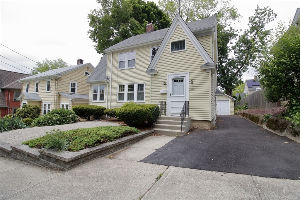 Property Photo:  53 Dexterdale Rd  RI 02906 
