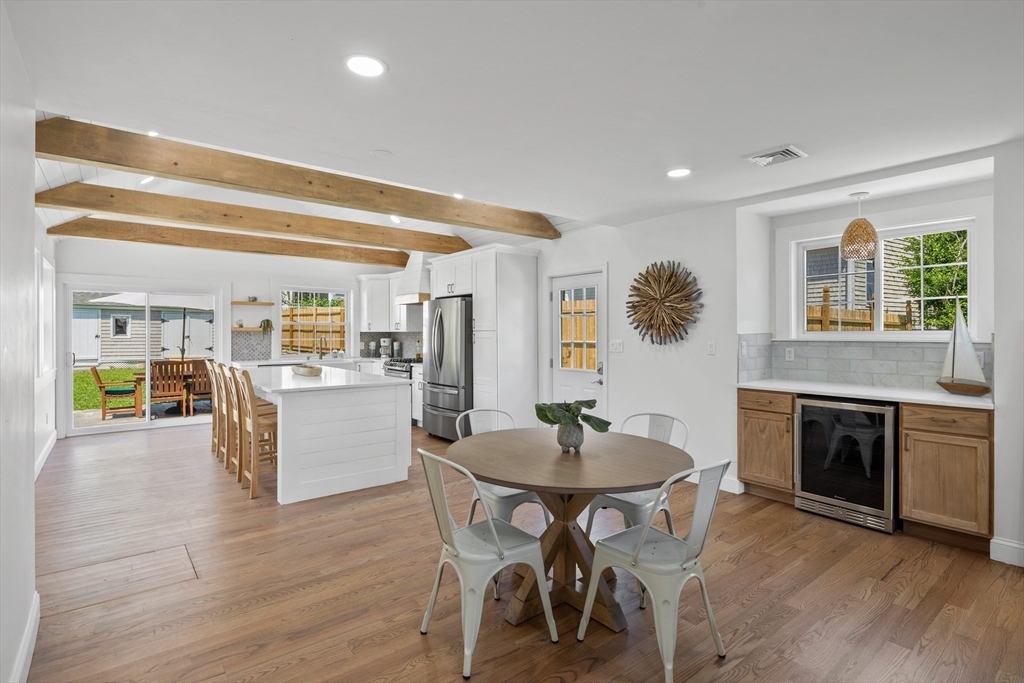 Property Photo: 6 Stenbeck Pl MA 02066