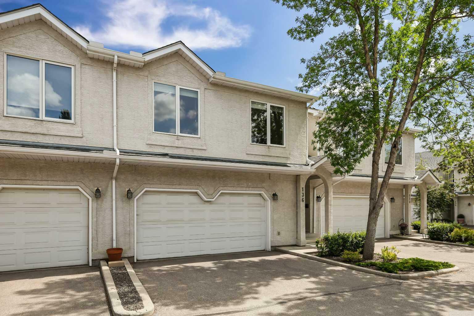 Photo de la propriété:  136 Sunlake Gardens SE  AB T2X 3X4 