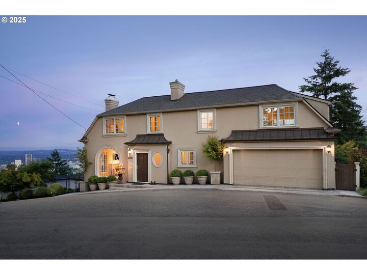 Property Photo:  2892 NW Beuhla Vista Ter  OR 97210 