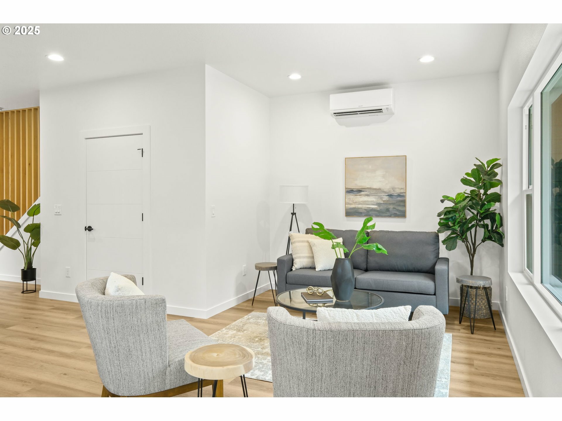 Property Photo: 3528 NE 44th Ave OR 97212