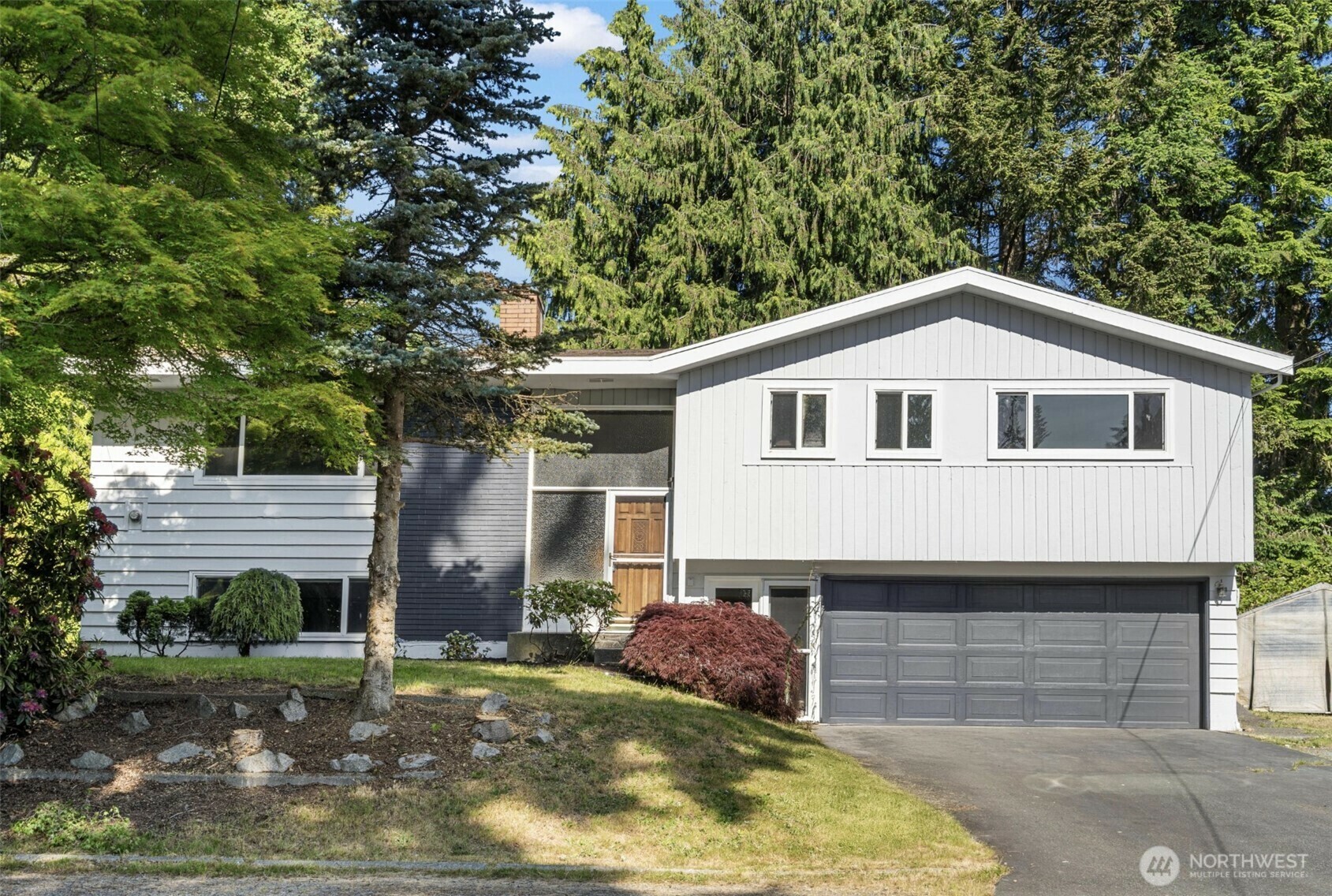 Property Photo: 22109 93 Place W WA 98020