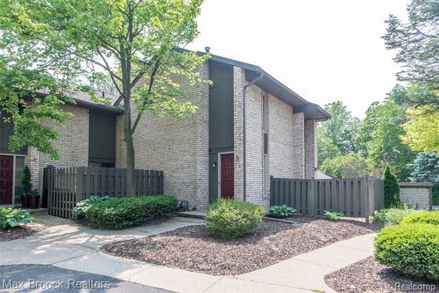 Property Photo: 41350 Woodward Avenue MI 48304