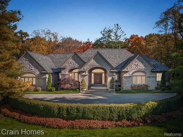 20 Hidden Ridge  Bloomfield Hills MI 48304 photo