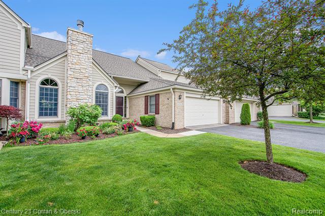 Property Photo:  16784 Lyonhurst Circle 93  MI 48168 