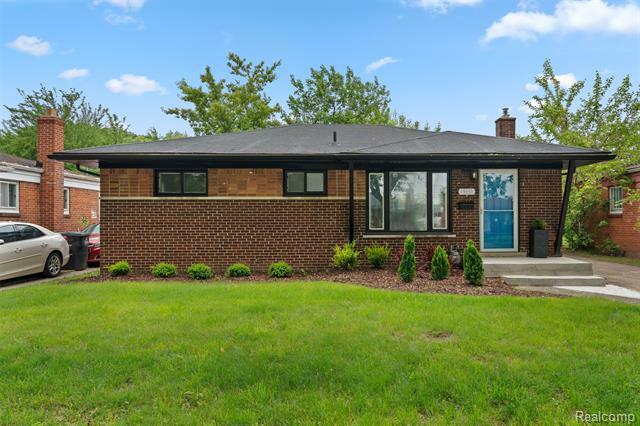 Property Photo: 30112 Matthew Street MI 48186