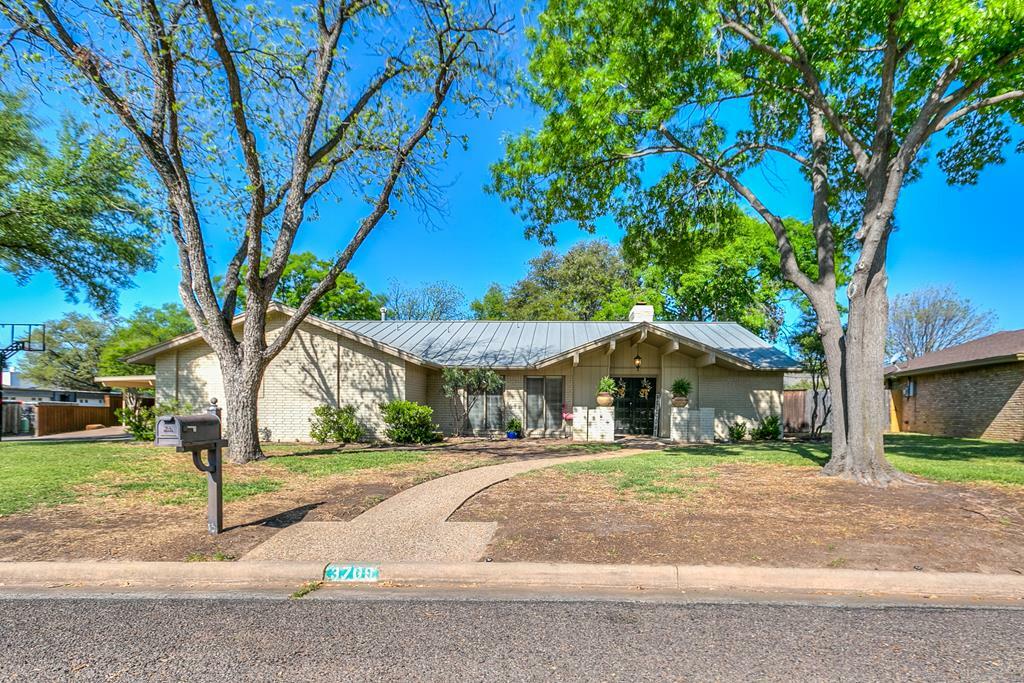 Property Photo: 3709 Vista Del Arroyo TX 76904