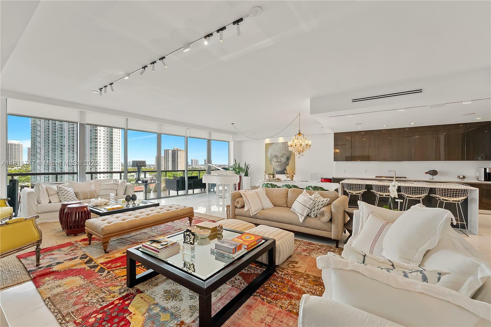 Property Photo: 3300 NE 188th St 909 FL 33180