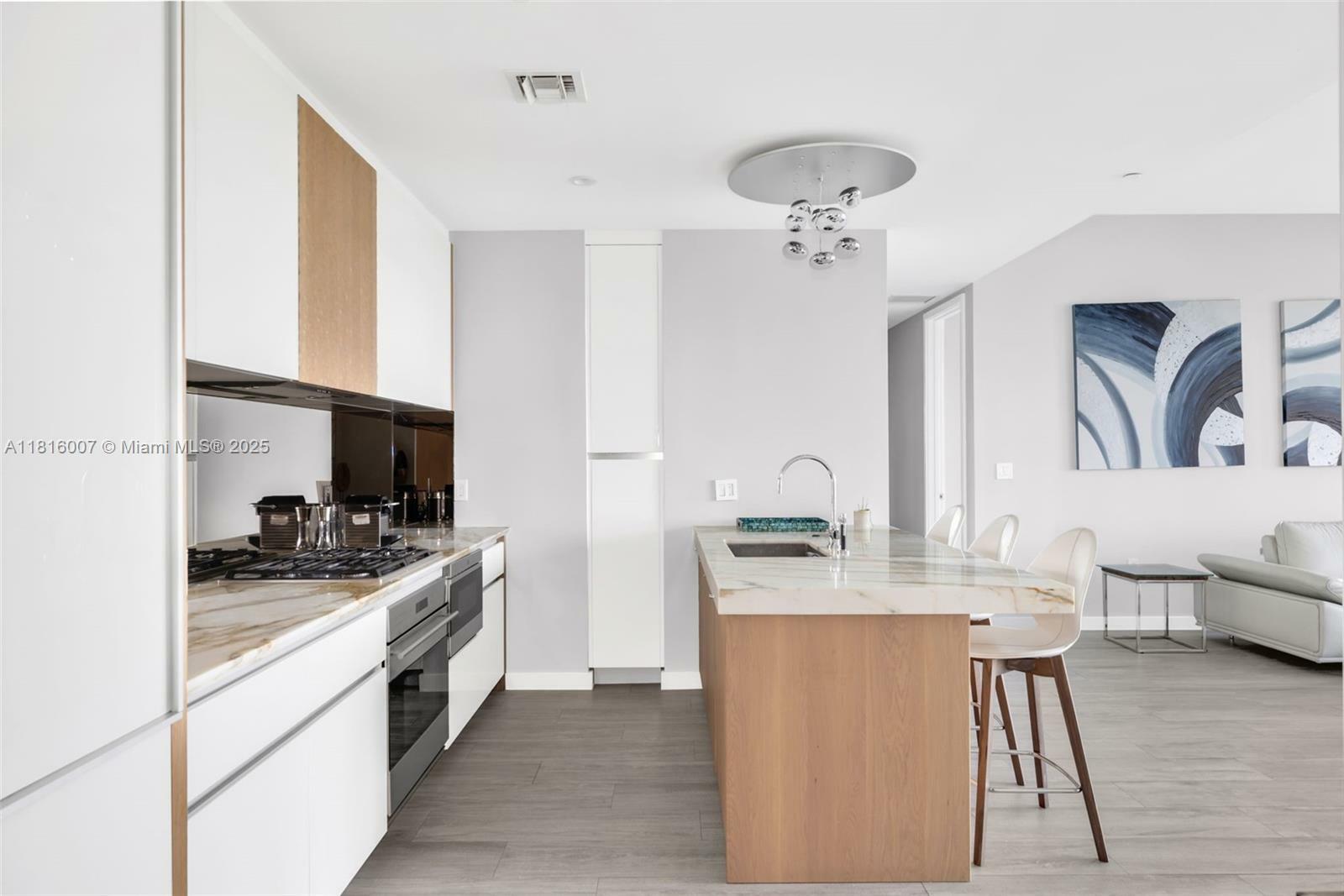 Property Photo: 2831 S Bayshore Dr 906 FL 33133