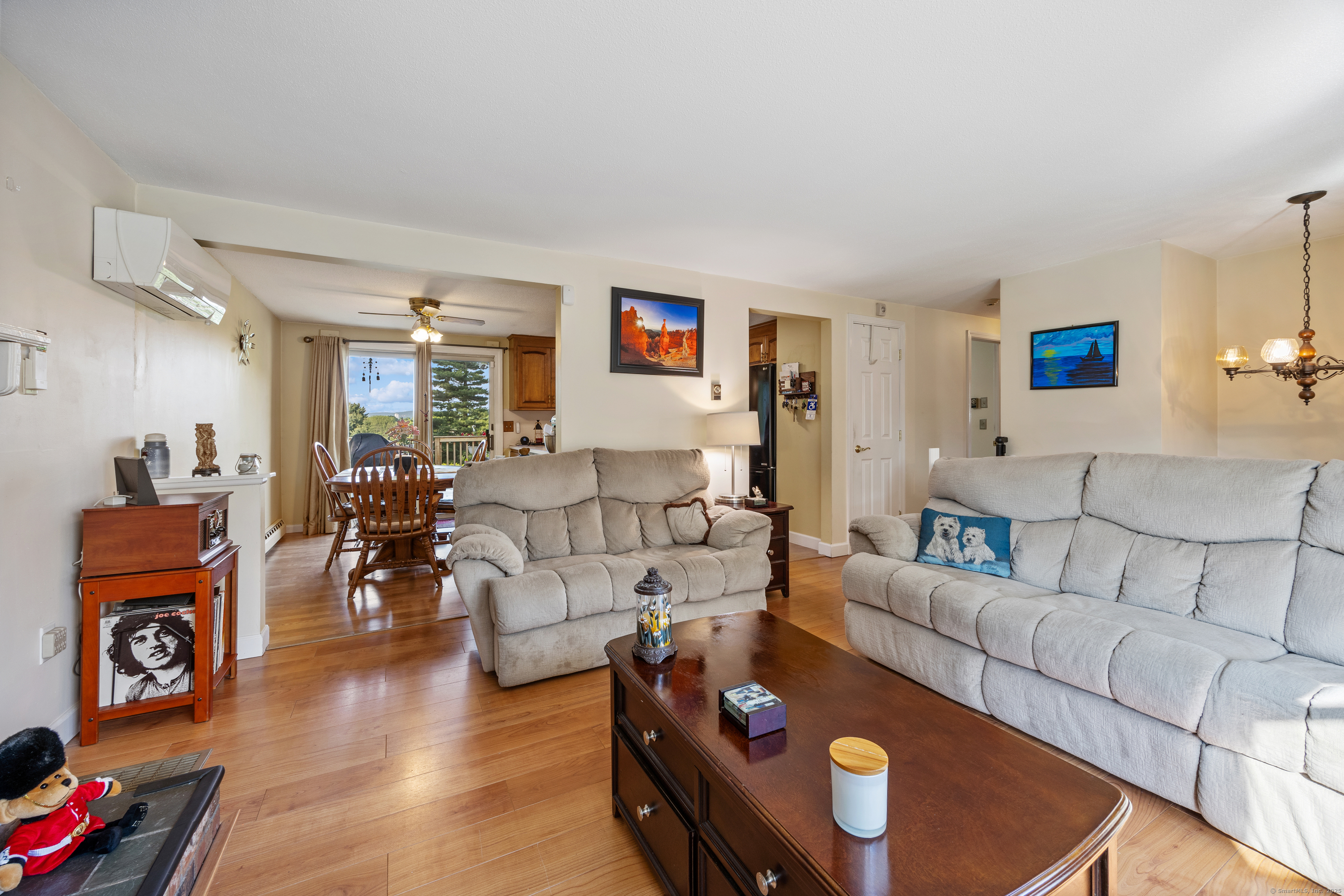 Property Photo: 272 Westwoods Terrace CT 06010