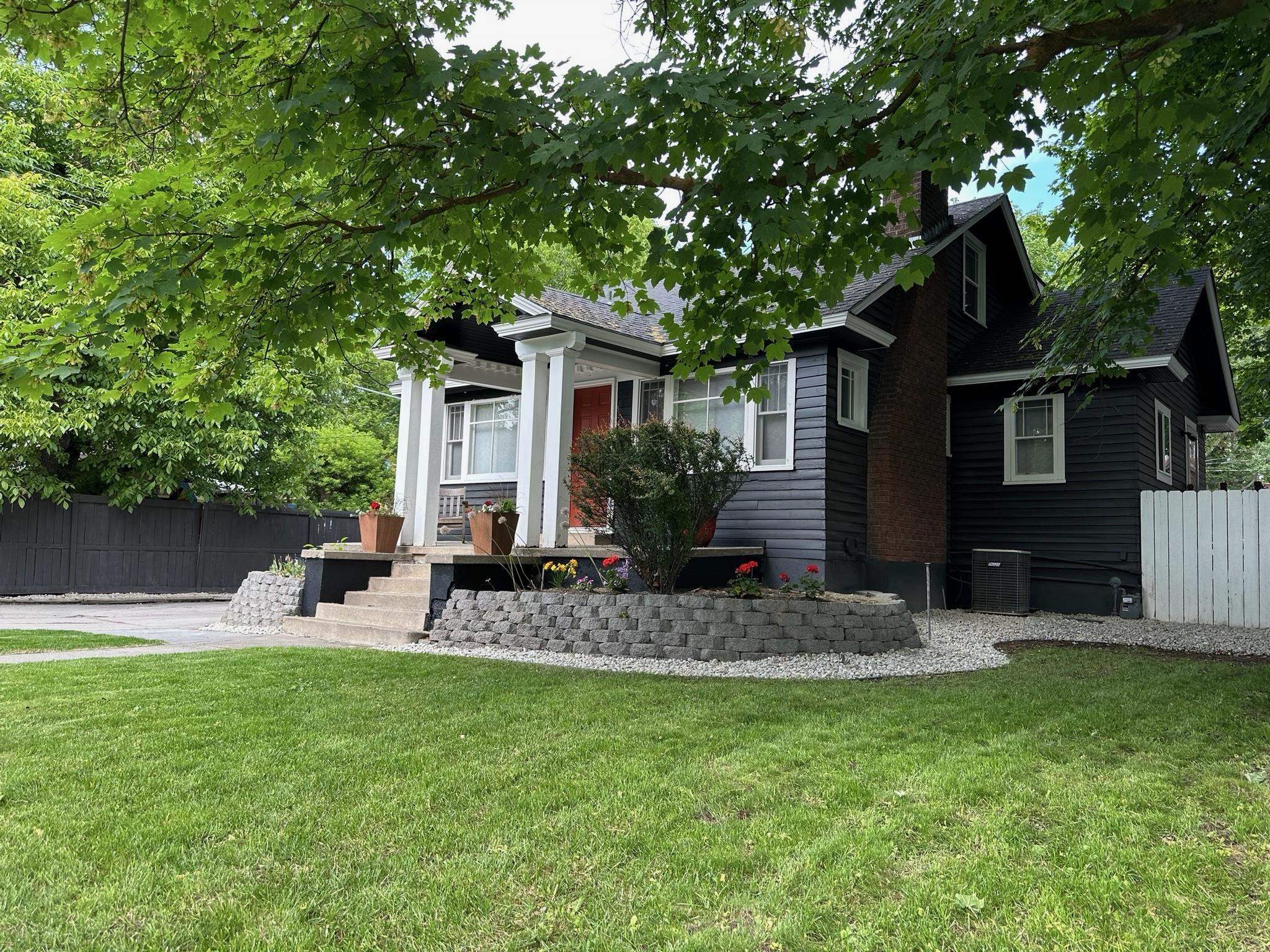 Property Photo: 1617 S Bernard St WA 99203