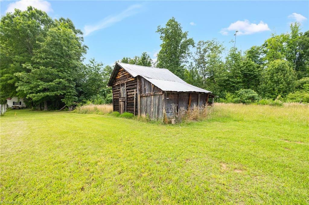 Property Photo: 270 Dan Valley Road NC 27027