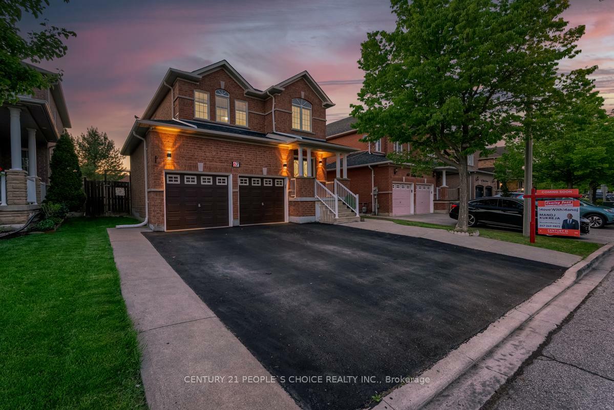 Property Photo: 67 Gallucci Crescent ON L6P 1R6