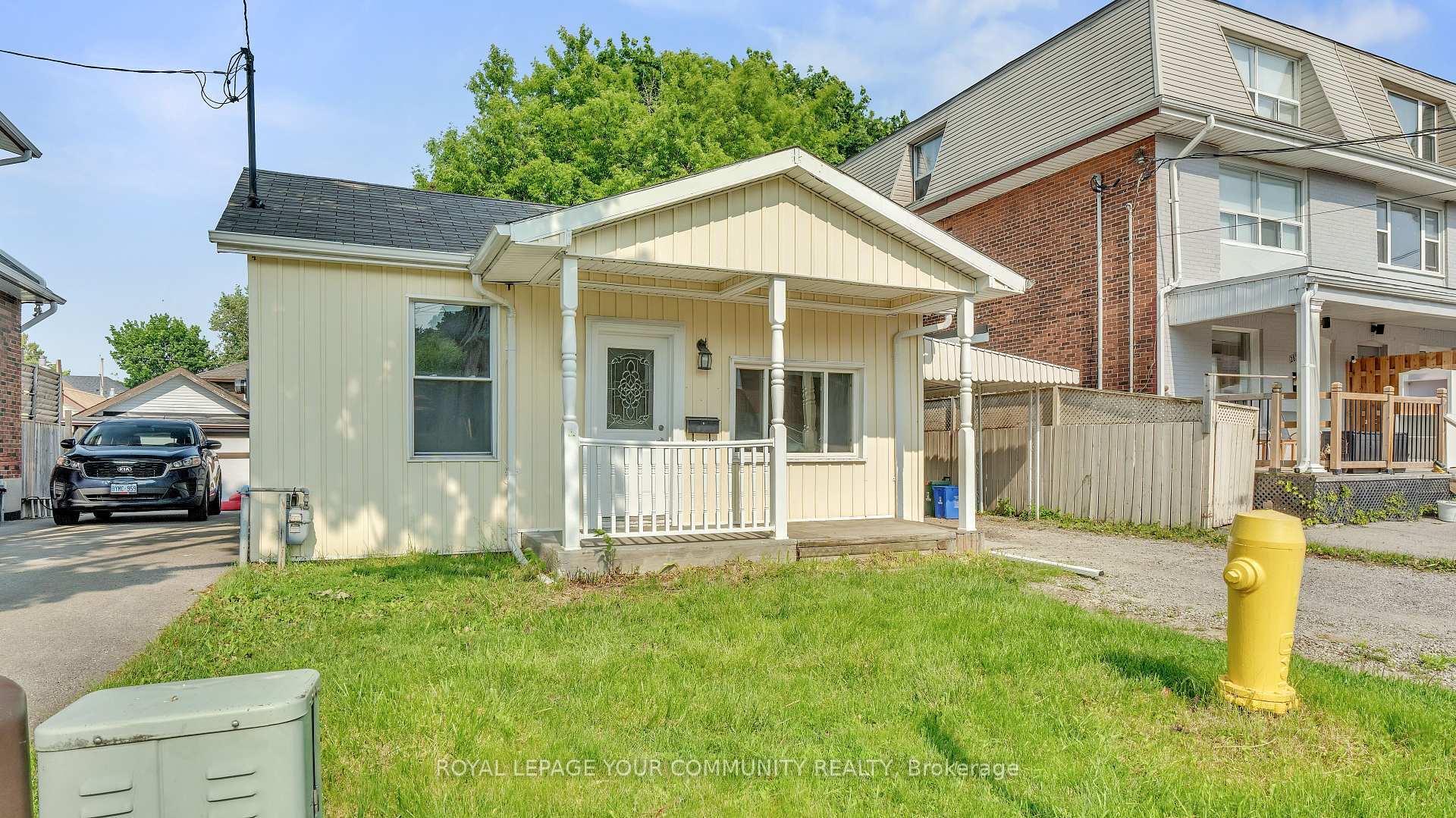 Property Photo: 287 Jarvis Street ON L1G 5K8