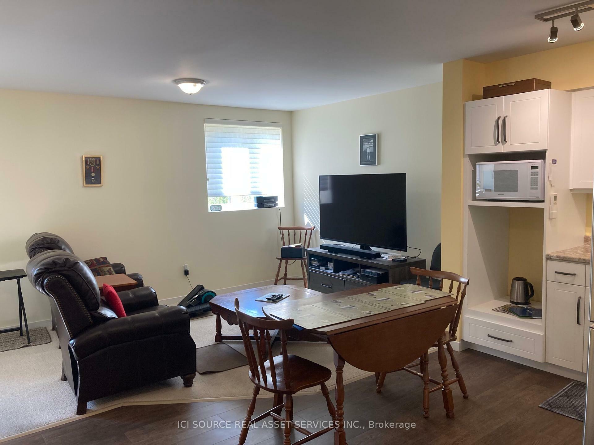 Property Photo: 850 Alpha Street 105 ON N4K 5W8