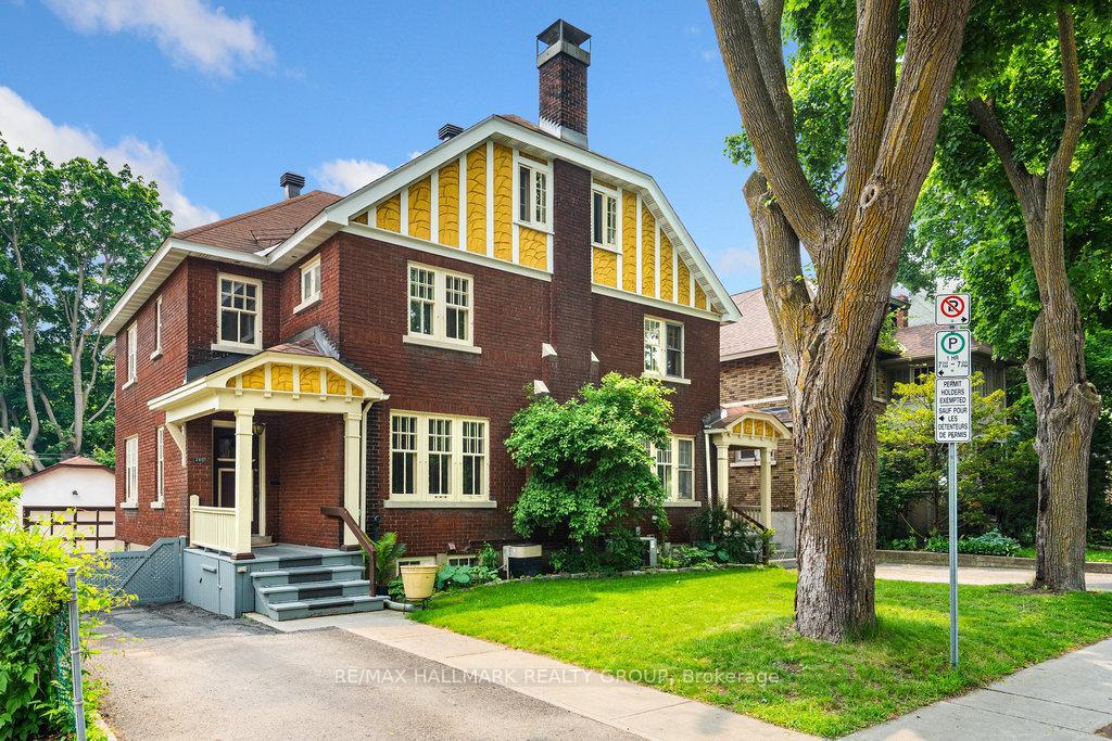 Property Photo: 386-388 First Avenue ON K1S 2H1