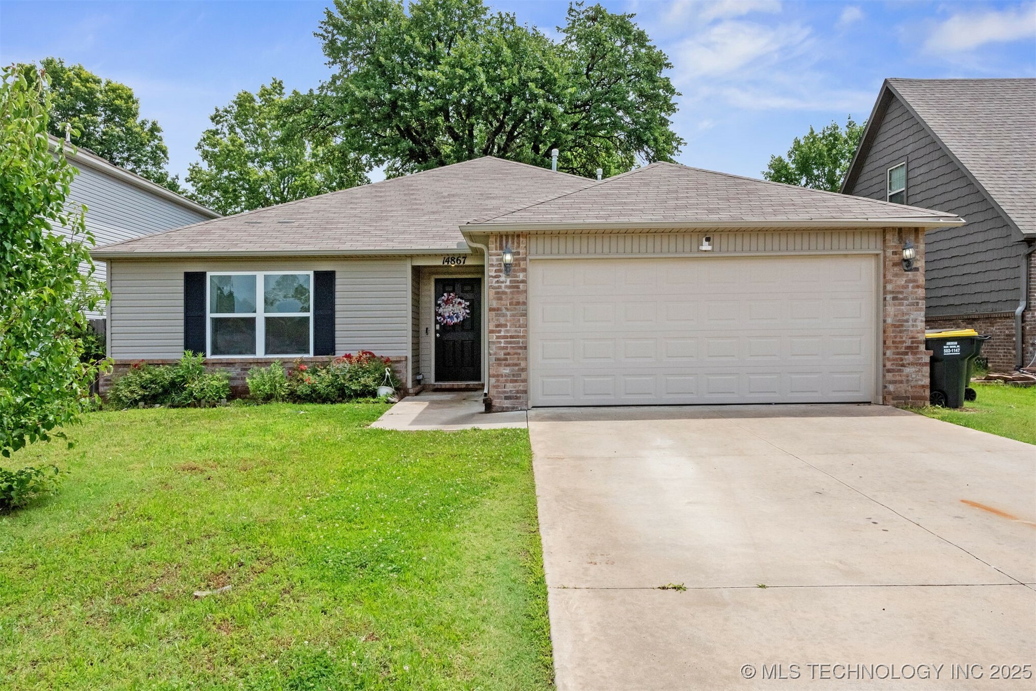 Property Photo: 14867 S 281st OK 74429
