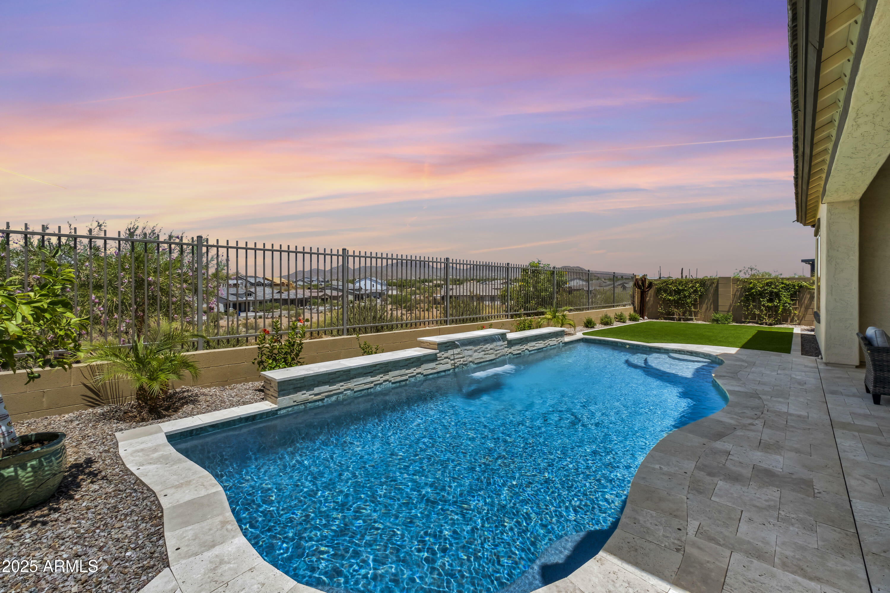 Property Photo: 5724 E Scarlet Street AZ 85215