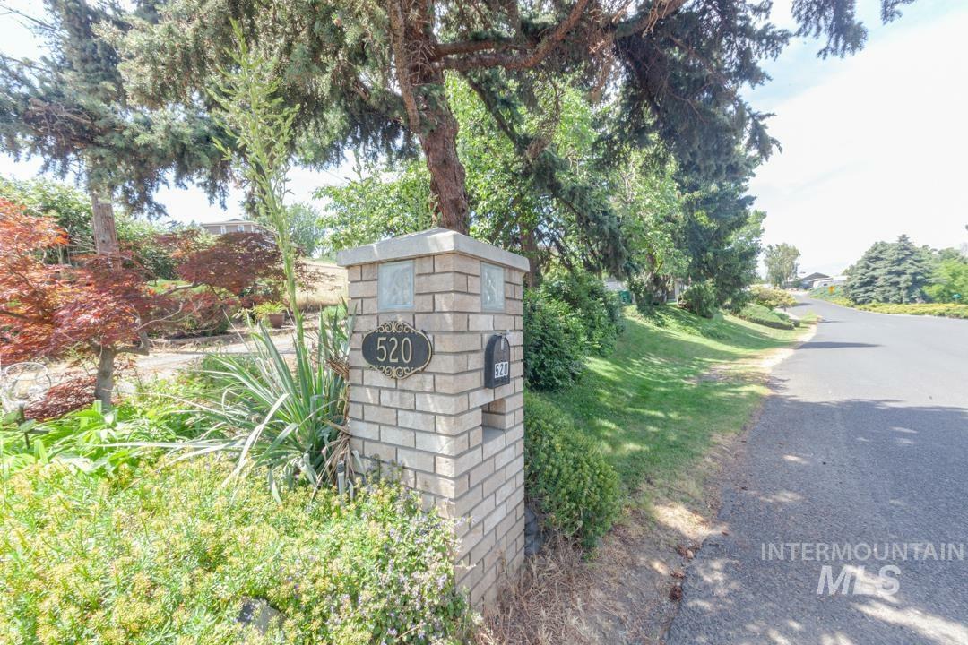 Property Photo:  520 21st Ave  ID 83501 
