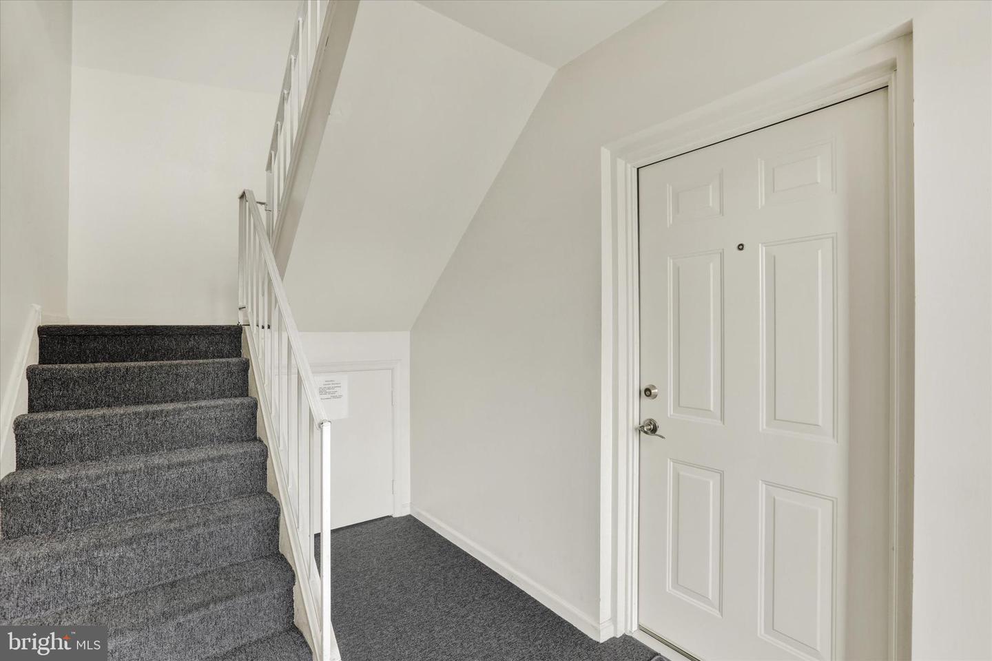 Property Photo: 2089 Welsh Road E1 PA 19115