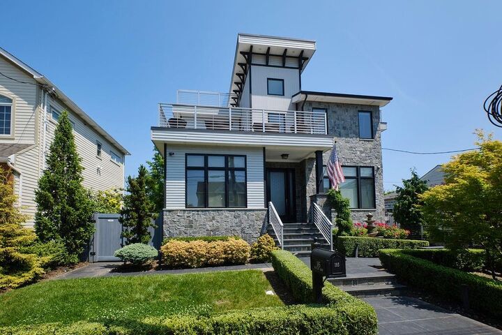 Property Photo: 185 Radcliff Road NY 10305