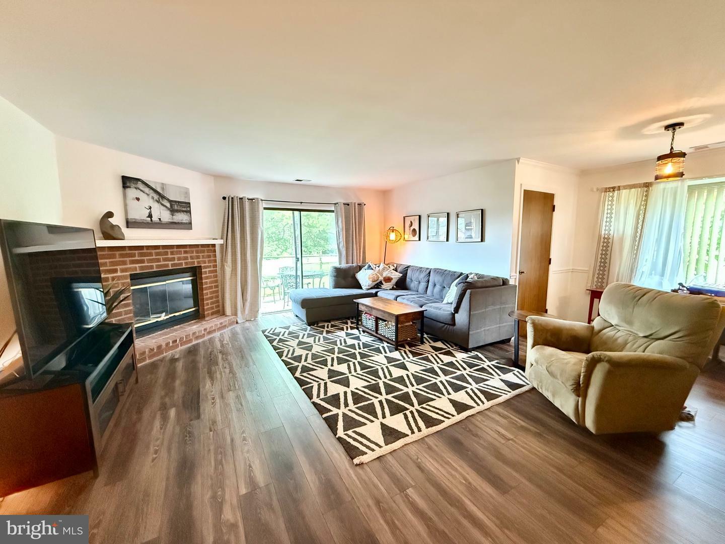 Property Photo: 113 Conway Court PA 19341