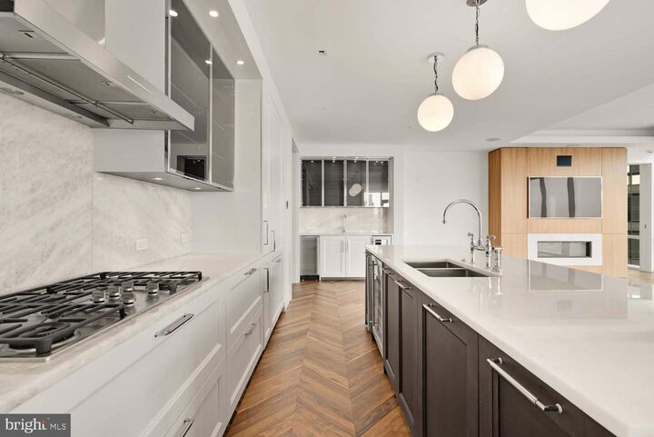 300 International Drive 1904  Baltimore MD 21202 photo