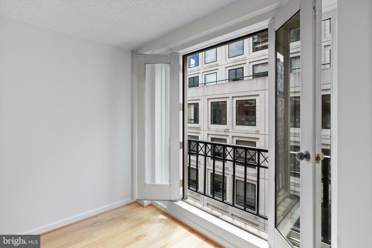 Property Photo: 601 Pennsylvania Avenue NW 612 DC 20004