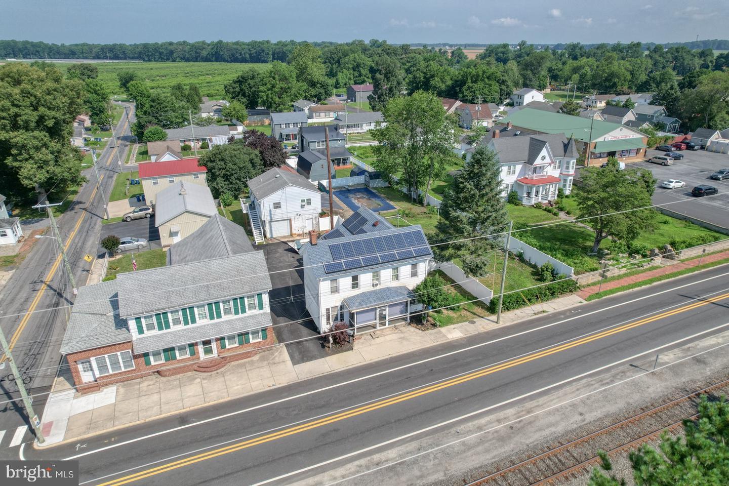 Property Photo:  6 N Railroad Avenue  DE 19934 