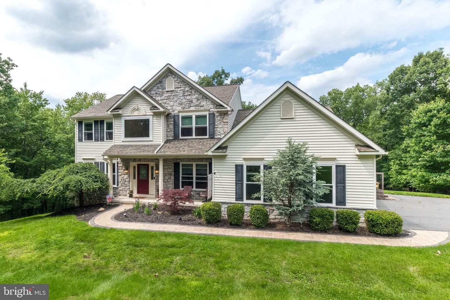 Property Photo:  226 Overlook Road  PA 19543 
