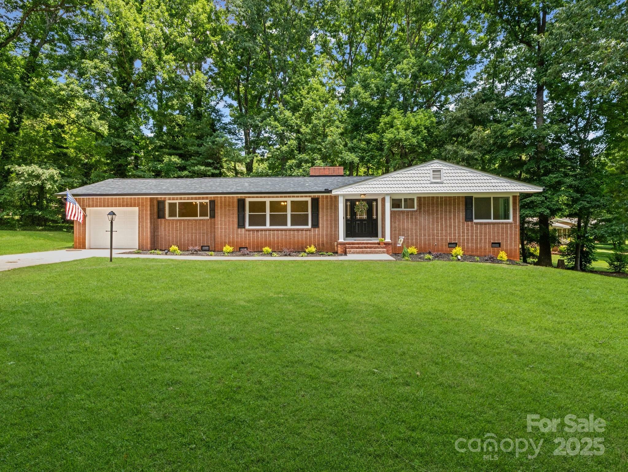1123 Timberlane Drive  Lincolnton NC 28092 photo